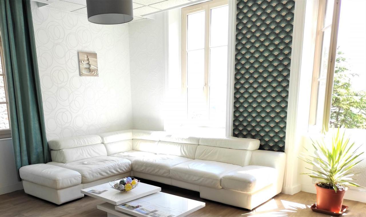 Appartement Oingt - Les Meubles Des Pierres Dorees Theize Bagian luar foto